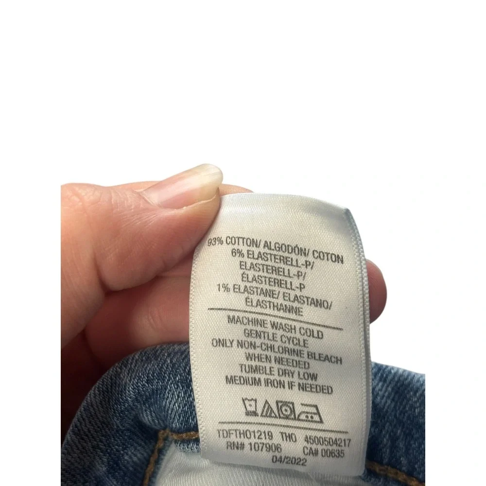Hudson Los Angeles Women's Jeans Distressed Knee Light Wash Straight Leg Size 32